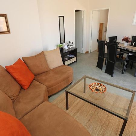 شقة Orange House Self Catering آوس المظهر الخارجي الصورة