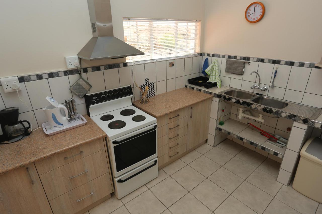 شقة Orange House Self Catering آوس المظهر الخارجي الصورة
