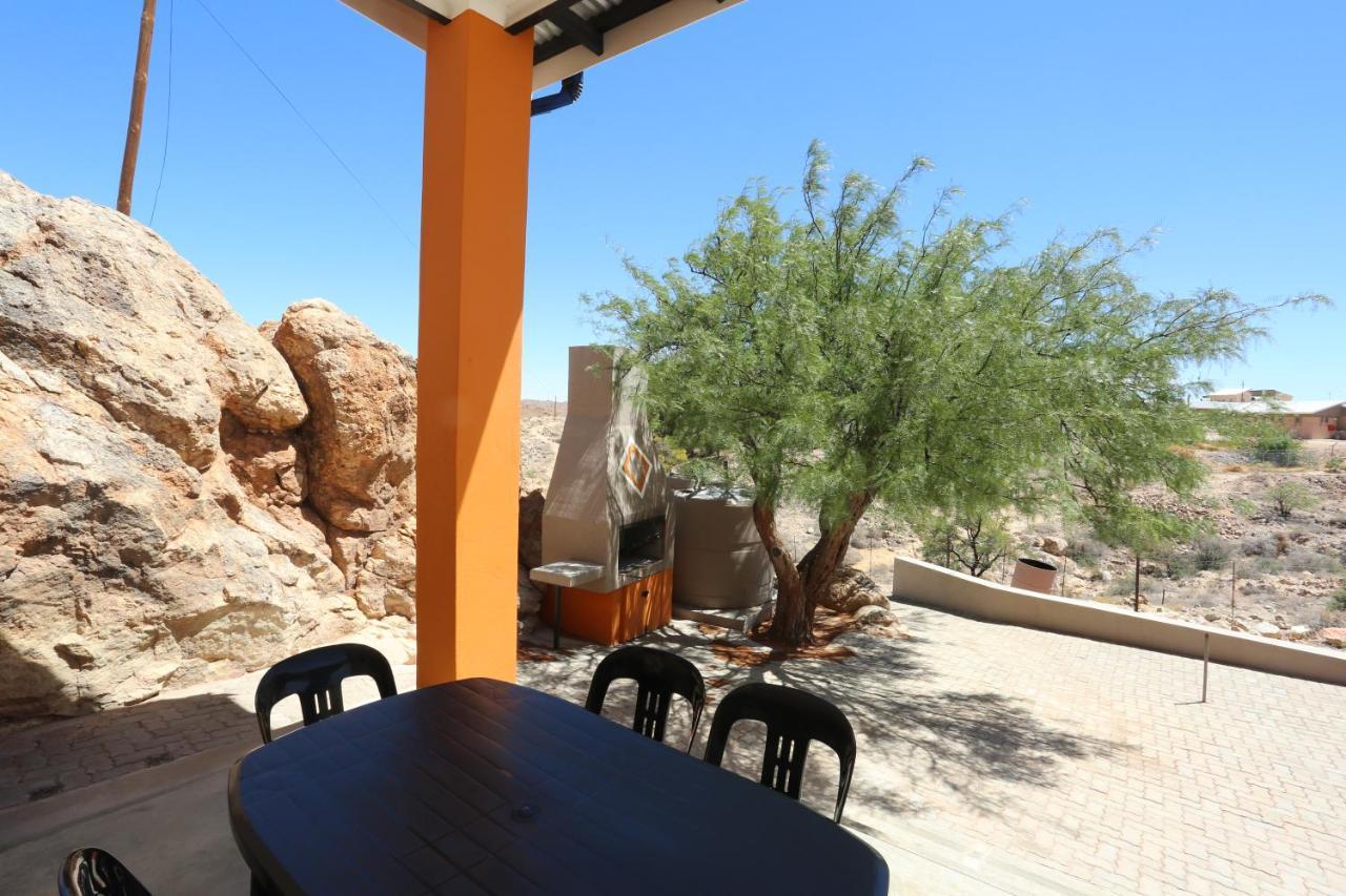 شقة Orange House Self Catering آوس المظهر الخارجي الصورة